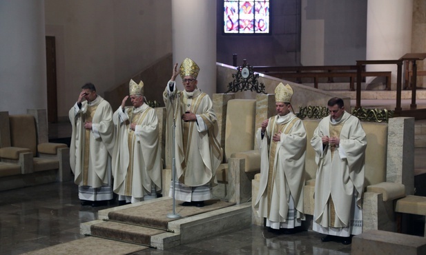 Abp Skworc: Zmartwychwstanie Chrystusa istotą chrześcijańskiej tożsamości