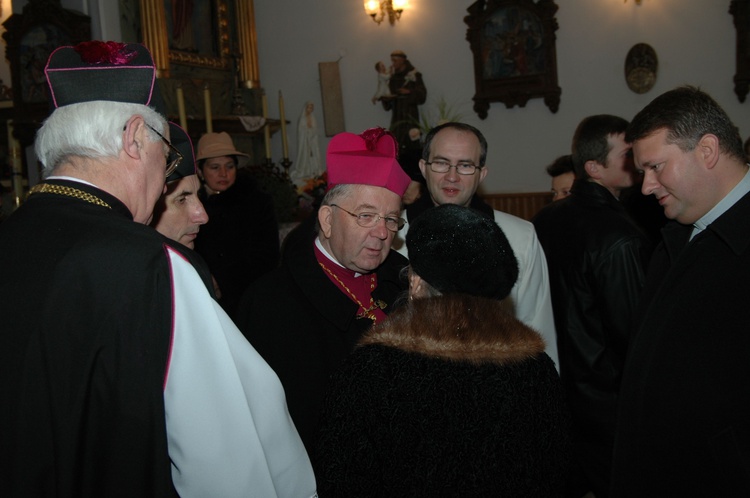 Posługa bp. Romana Marcinkowskiego w dziennikarskim obiektywie