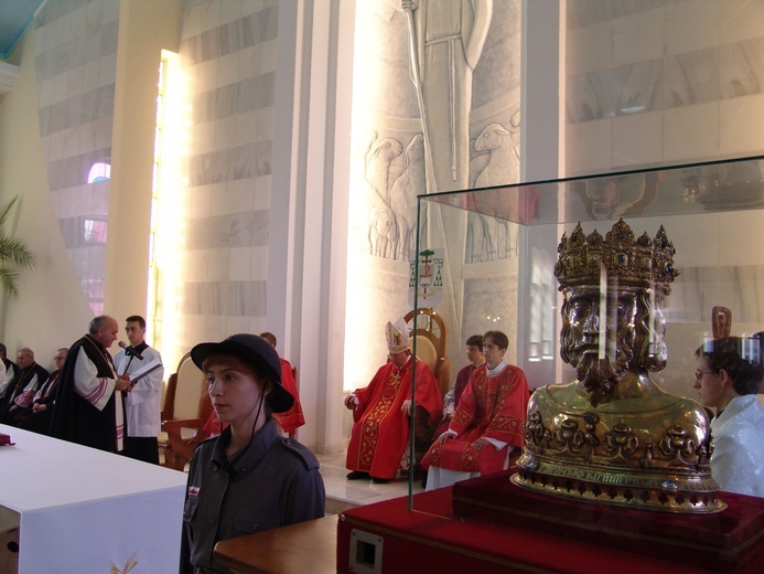 Posługa bp. Romana Marcinkowskiego w dziennikarskim obiektywie