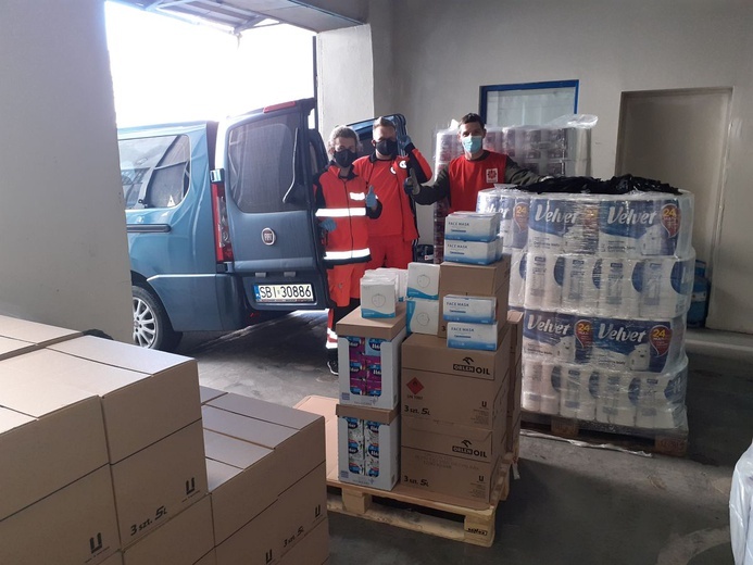 Caritas i Velvet Care dla szpitali na Podbeskidziu