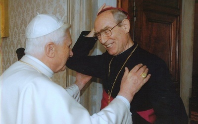 Zmarł papież-emeryt Benedykt XVI. Przypominamy jego związki z diecezją opolską
