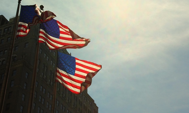 Już ponad 21 mln nowych wniosków o zasiłek dla bezrobotnych w USA