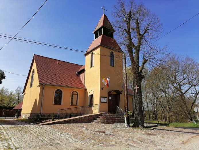 Parafia pw. Miłosierdzia w Bobowicku