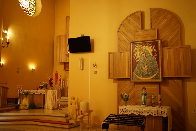 Parafia pw. Miłosierdzia Bożego w Dychowie