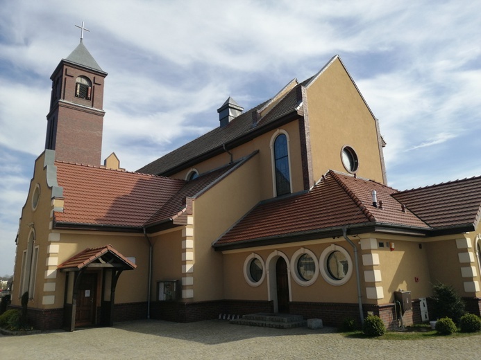 Parafia pw. Miłosierdzia Bożego w Żarach