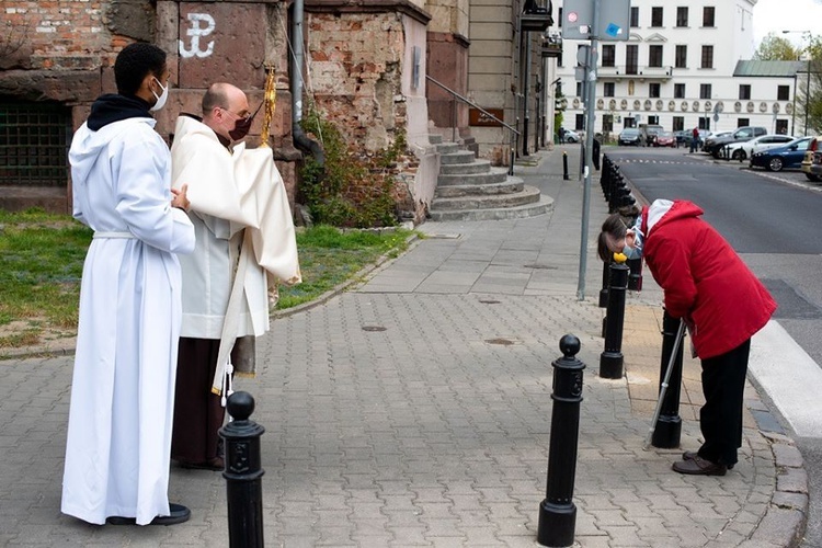 Błogosławieństwo w Niedzielę Miłosierdzia Bożego