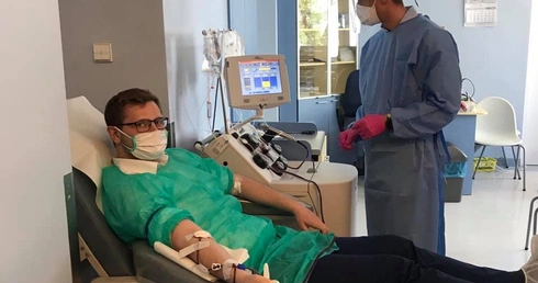 Minister Michał Woś oddał osocze pomagające chorym na COVID-19
