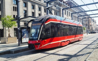 Nowy tramwaj wyjechał na tory w aglomeracji górnośląskiej