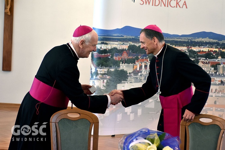 Kanoniczne objęcie diecezji świdnickiej