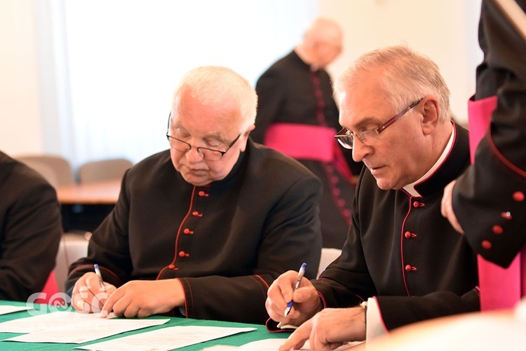 Kanoniczne objęcie diecezji świdnickiej