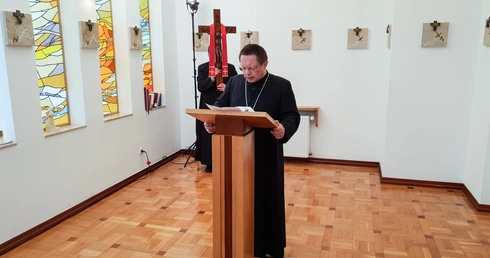 Droga Światła z arcybiskupem Grzegorzem Rysiem