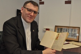 Ks. Krzysztof Kamieński jest dyrektorem Archiwum Diecezjalnego w Tarnowie.