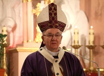Abp Stanisław Budzik szczególnie zachęca do uczynków miłosierdzia.