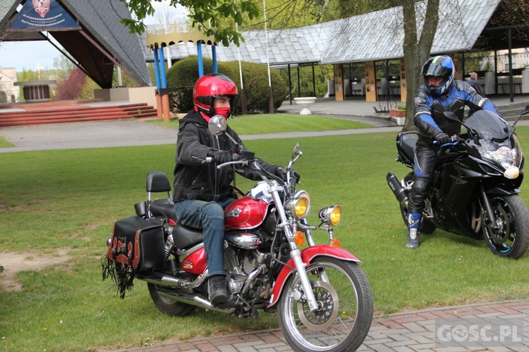 Msza za motocyklistów w Rokitnie