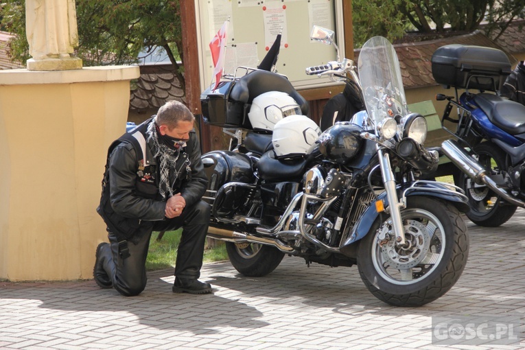 Msza za motocyklistów w Rokitnie