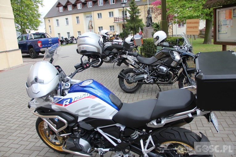 Msza za motocyklistów w Rokitnie