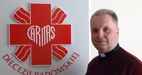 Ks. Robert Kowalski dziękuje za wspieranie Caritas Diecezji Radomskiej i organizowanych przez nią akcji.