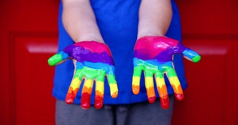 Należy chronić młodzież przed szkodliwą propagandą LGBT