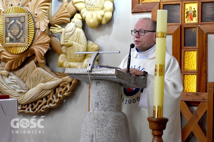 Msza św. w sanktuarium Matki Bożej Dobrej Rady w Sulistrowiczkach