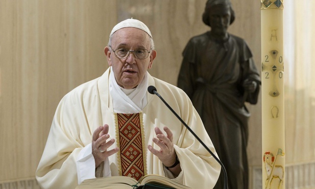 Papież modlił się o przezwyciężenie konfliktów między politykami