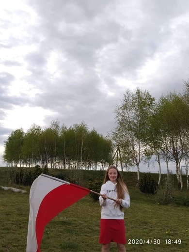 Dzieci z Walimia uczciły majowe święta