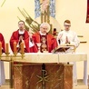 ▲	Nowy pasterz w czasie Mszy św. w świdnickim seminarium.