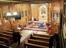 ▲	Kościół św. Katarzyny w Rybniku-Wielopolu. W Eucharystii może uczestniczyć 15 parafian.