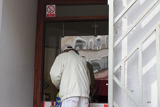 ▲	Wejście do stołówki przy ul. Dmowskiego 15.