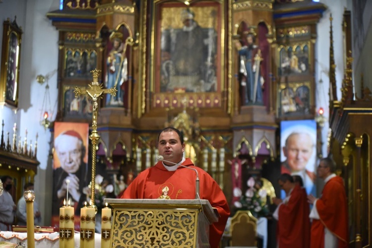 Mszy św. przewodniczył ks. Grzegorz Sroka.
