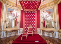 Zamek Królewski w Warszawie można zwiedzać zmienioną trasą.