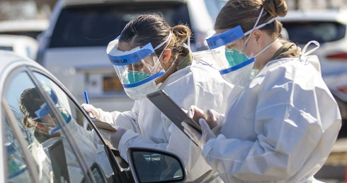 USA: Kolejne 2448 osób chorych na Covid-19 zmarło ostatniej doby