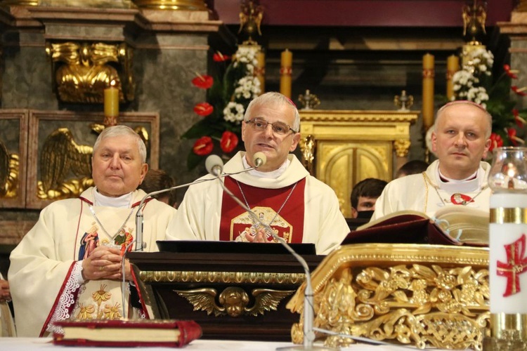 Msza św. w Sanktuarium św. Józefa w Kaliszu pod przewodnictwem bp. Marka Mendyka