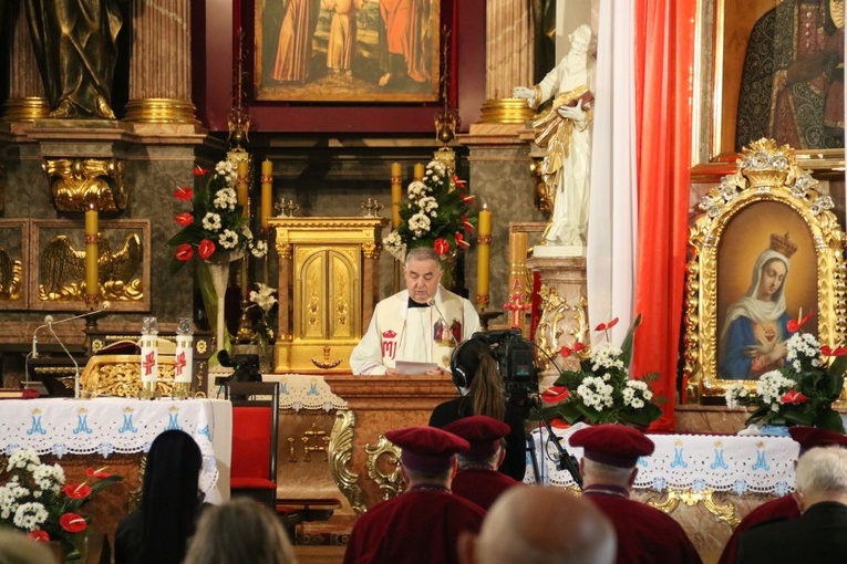 Msza św. w Sanktuarium św. Józefa w Kaliszu pod przewodnictwem bp. Marka Mendyka