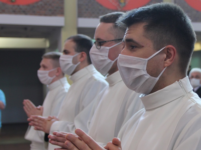 Święcenia diakonatu w Oleśnicy