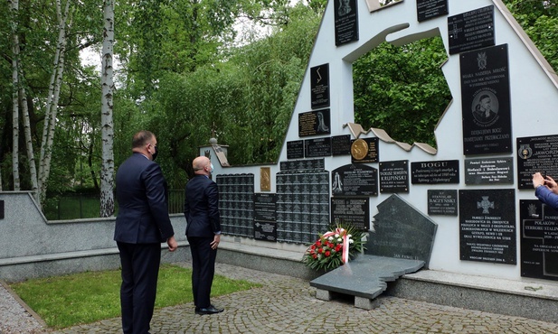 Hołd i modlitwa dla gen. Andersa w 50. rocznicę śmierci