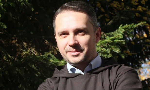 Jak ostrzyc samego siebie - instruktaż o. Andrzeja Cebuli