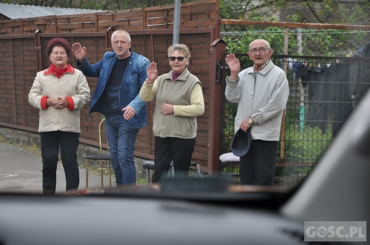 Figura Matki Bożej Fatimskiej przejechała ulicami Gubina