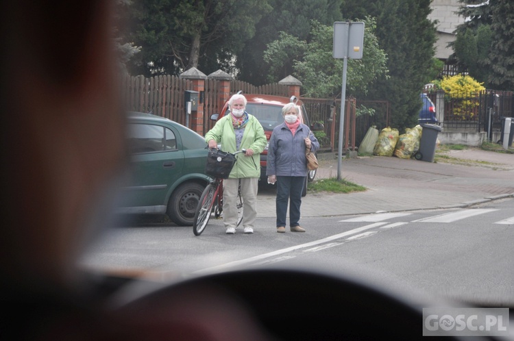 Figura Matki Bożej Fatimskiej przejechała ulicami Gubina