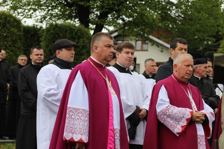 Pogrzeb śp. ks. Michała Klisia w Międzybrodziu Żywieckim