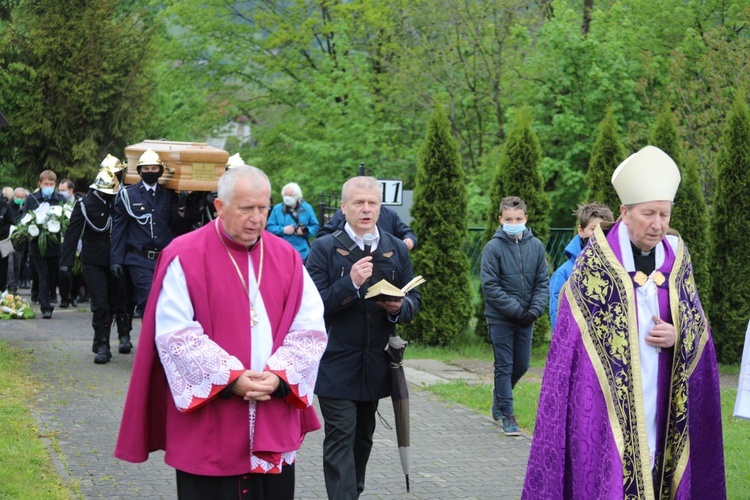 Pogrzeb śp. ks. Michała Klisia w Międzybrodziu Żywieckim