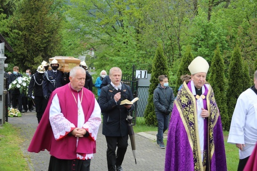 Pogrzeb śp. ks. Michała Klisia w Międzybrodziu Żywieckim