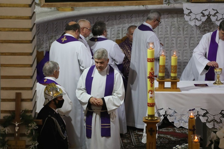 Pogrzeb śp. ks. Michała Klisia w Międzybrodziu Żywieckim