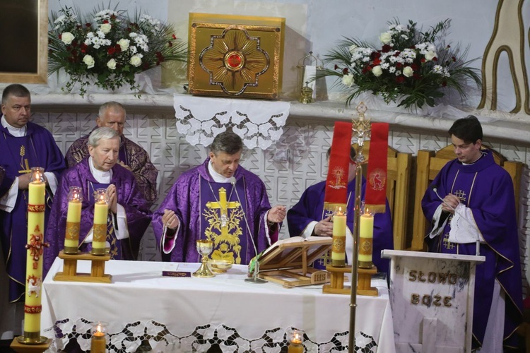 Pogrzeb śp. ks. Michała Klisia w Międzybrodziu Żywieckim