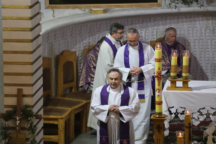 Pogrzeb śp. ks. Michała Klisia w Międzybrodziu Żywieckim