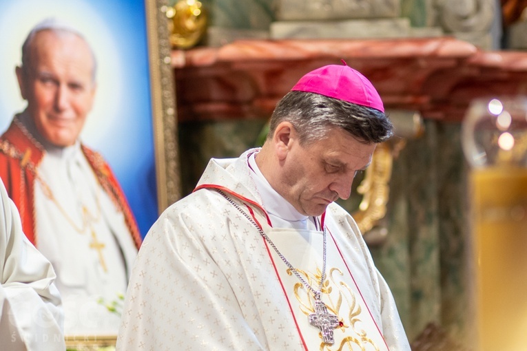 Msza św. z okazji 100. rocznicy urodzin św. Jana Pawła II w Świdnicy