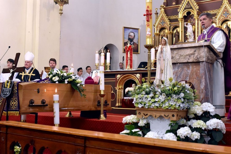Uroczystości pogrzebowe ks. inf. Juliana Źrałki
