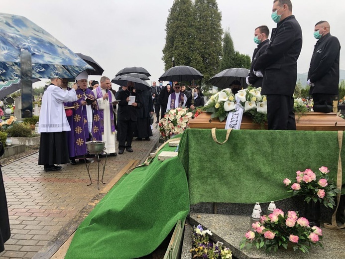 Pogrzeb śp. ks. Jana Drzyzgi w Górkach Wielkich