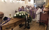 Pogrzeb śp. ks. Jana Drzyzgi w Górkach Wielkich