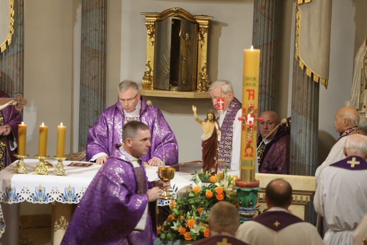 Pogrzeb śp. ks. Jana Drzyzgi w Górkach Wielkich