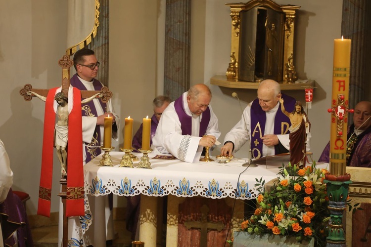 Pogrzeb śp. ks. Jana Drzyzgi w Górkach Wielkich